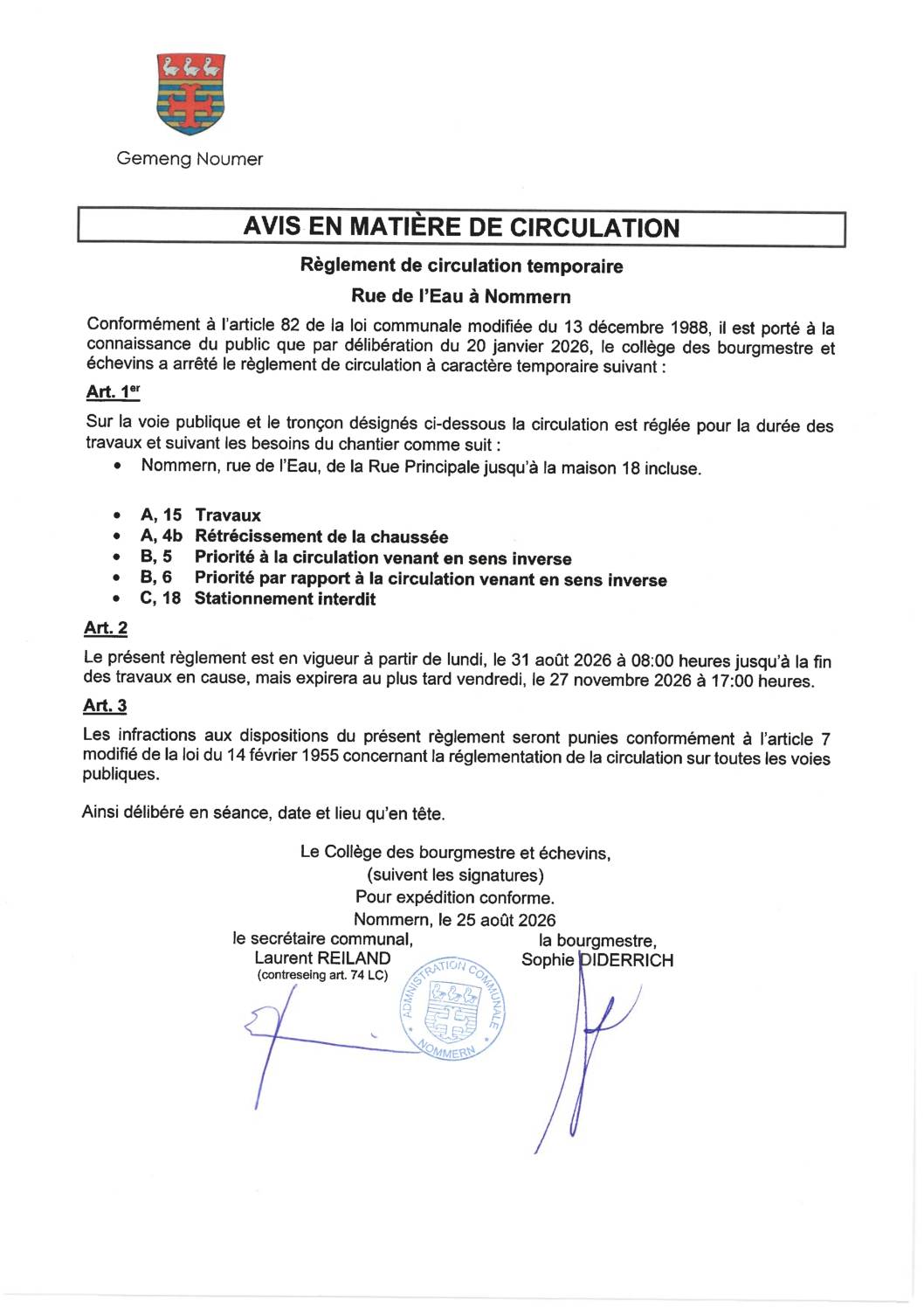 Post a Creos schaffen an der Rue de l'Eau zu Noumer